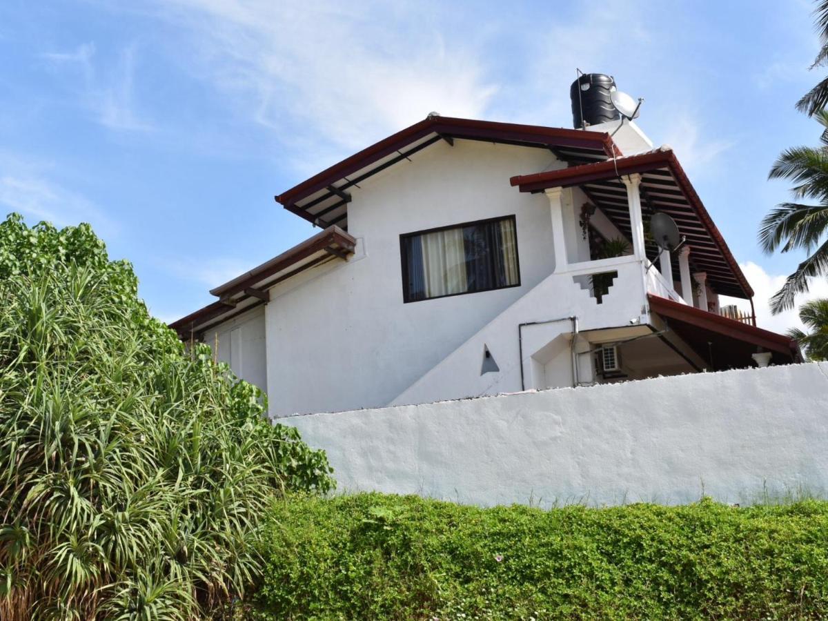 Ashen'S Beach House Boossa Exterior photo